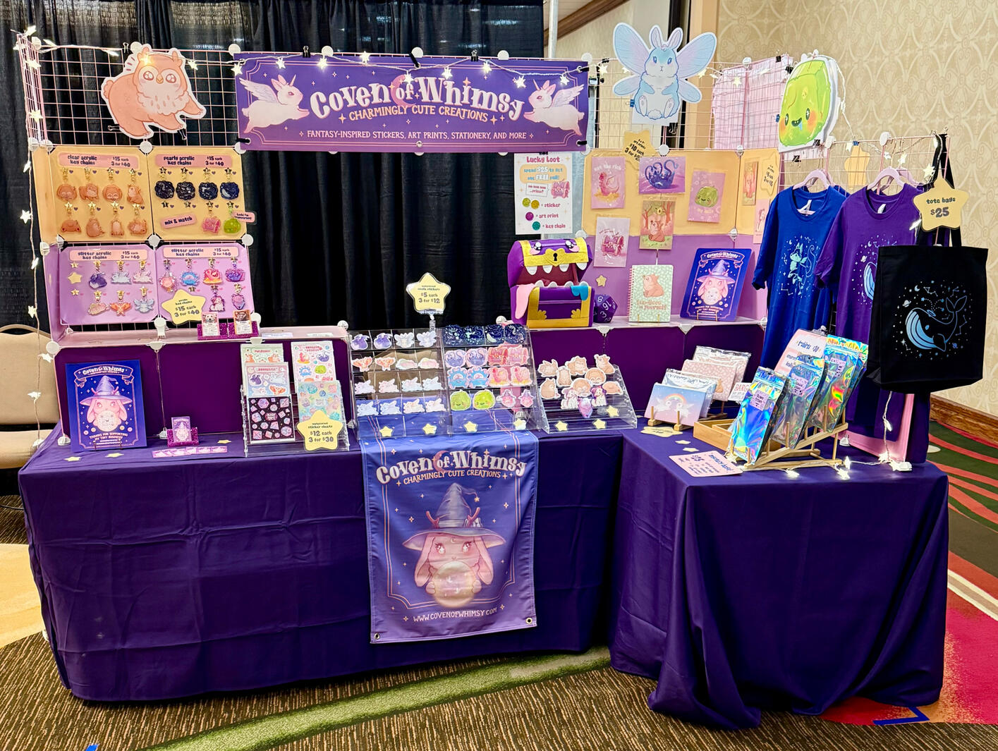 t-shape table display